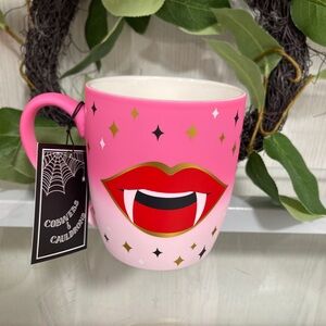 Halloween Red Lips with Vampire Fangs Pink Smooth Matte Soft Touch Mug NWT